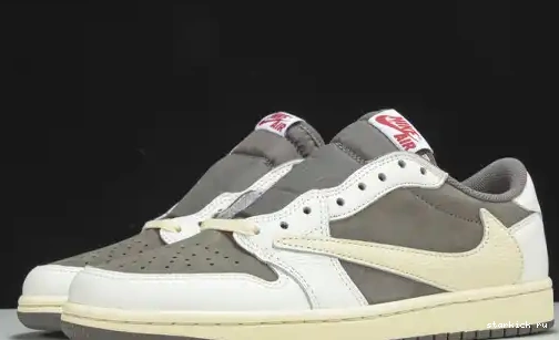 SP Scott Retro Jordan Low Reverse DM7866-162 Mocha Travis OG 1 0525